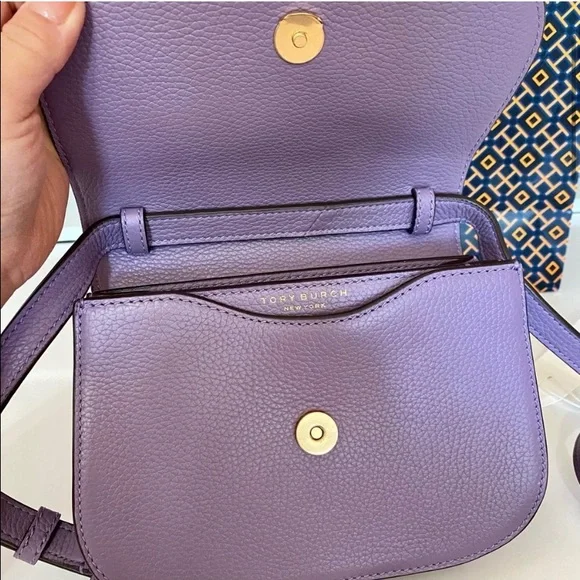 🚫SOLD🚫🏅NEW🏅TORY BURCH Britten small saddle bag /crossbody bag/shoulder bag - Picture 3 of 7